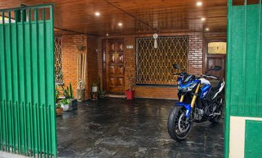 VENTA CASA 3 AMB. C/COCHERA - LOTE PROPIO 181m2  - J.L. SUÁREZ