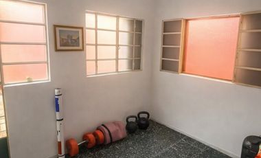 VENTA CASA 3 AMB. C/COCHERA - LOTE PROPIO 181m2  - J.L. SUÁREZ