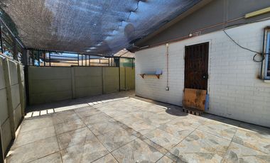 ARRIENDO CASA 2D 1B 1E - SAN FRANCISCO DE MOSTAZAL