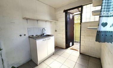 ARRIENDO CASA 2D 1B 1E - SAN FRANCISCO DE MOSTAZAL