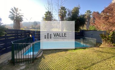 Venta Casa Condominio Vista Al Valle 3 dorm 4 Baños.