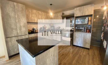 Venta Casa Condominio Vista Al Valle 3 dorm 4 Baños.