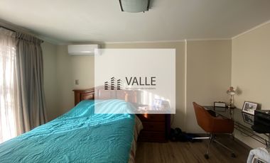 Venta Casa Condominio Vista Al Valle 3 dorm 4 Baños.