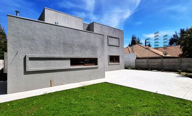 Casa  Nueva en Venta loteo Mirador de Nogales