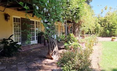 Venta  casa patronal y campo 6,75 Has Santa Cruz.