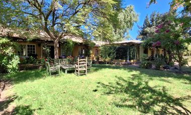 Venta  casa patronal y campo 6,75 Has Santa Cruz.