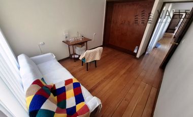 Venta de casa potencial uso comercial  Barrio El Tenis.