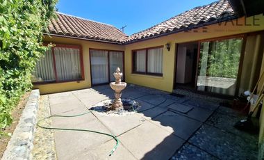 Venta de casa potencial uso comercial  Barrio El Tenis.