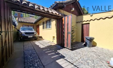 Venta de casa potencial uso comercial  Barrio El Tenis.