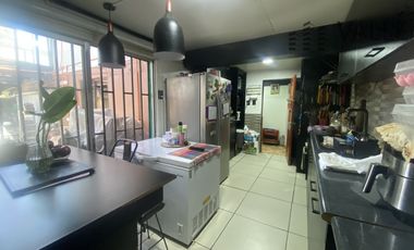 Casa en venta sector comercial sector Avenida Grecia