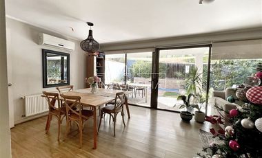 Casa en Arriendo en A pasos de Avenida Chamisero. Jumbo