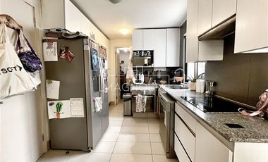 Casa en Arriendo en A pasos de Avenida Chamisero. Jumbo