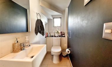 Casa en Arriendo en A pasos de Avenida Chamisero. Jumbo