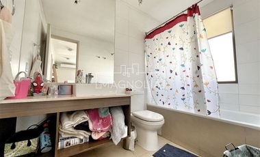 Casa en Arriendo en A pasos de Avenida Chamisero. Jumbo