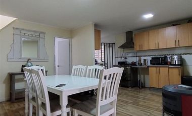 Casa en Venta en cercano al colegio y supermercado