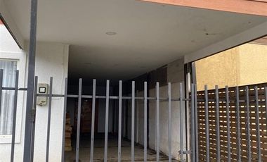 Casa en Venta en cercano al colegio y supermercado