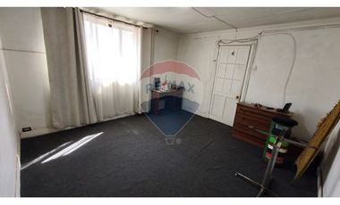 VENTA DE CASA ESTACION CENTRAL 11D, 4B, 1 BODEGA.