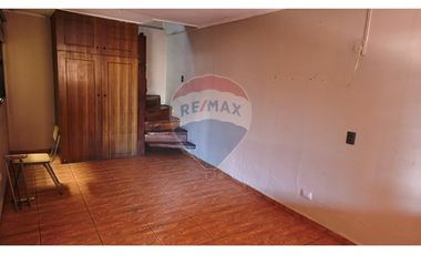 VENTA DE CASA ESTACION CENTRAL 11D, 4B, 1 BODEGA.
