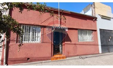 VENTA DE CASA ESTACION CENTRAL 11D, 4B, 1 BODEGA.