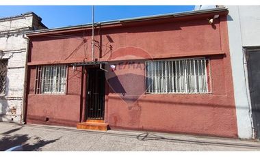 VENTA DE CASA ESTACION CENTRAL 11D, 4B, 1 BODEGA.