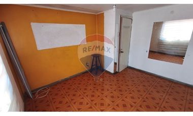 VENTA DE CASA ESTACION CENTRAL 11D, 4B, 1 BODEGA.
