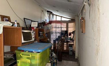 Amplia propiedad en excelente entorno residencial