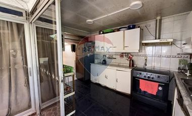 Amplia propiedad en excelente entorno residencial