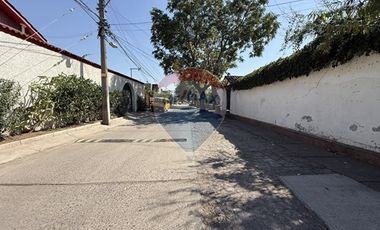 Amplia propiedad en excelente entorno residencial