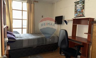 Amplia propiedad en excelente entorno residencial