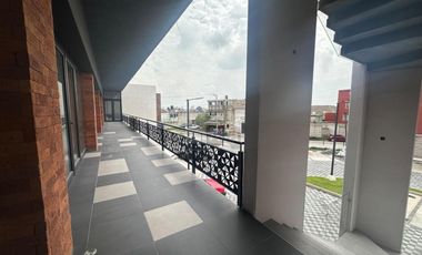 Locales en Renta en Plaza Comercial Nueva