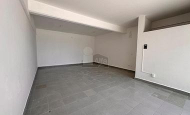 Local comercial en renta en plaza comercial en Metepec