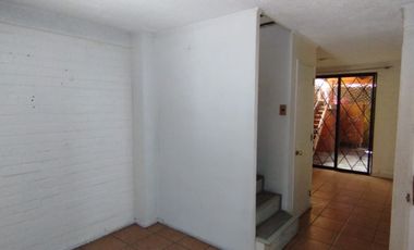 ARRIENDO CASA  3 DORM/2 BAÑOS, CONDOMINIO. PEÑAFLOR