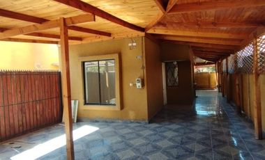 ARRIENDO CASA  3 DORM/2 BAÑOS, CONDOMINIO. PEÑAFLOR