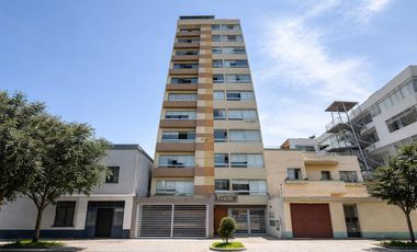 Departamento en venta en Cercado de Lima – 3 dormitorios frente al Castillo Rospigliosi