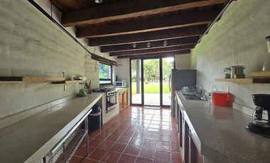 Terreno  en venta en Tepoztlán sobre avenida
