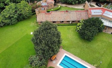 Terreno  en venta en Tepoztlán sobre avenida