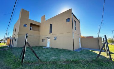 VENTA 2x Casas Duplex de 2 Dormitorios - Ecopueblo, Alvear