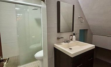 Casa en Venta en Jardín Real, sobre Boulevard, zapopan