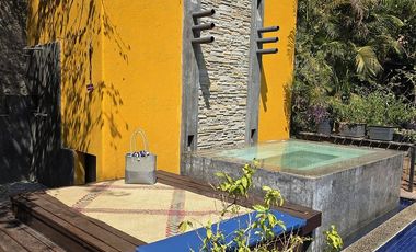 Casa en Venta con Jardín y alberca en Xochitepec “Pueblo Mágico” Centro Morelos