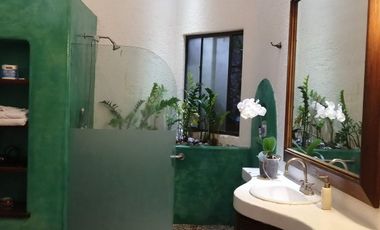 Casa en Venta con Jardín y alberca en Xochitepec “Pueblo Mágico” Centro Morelos