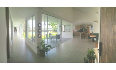 Se vende espectacular casa campestre en condominio Rozo Valle Colombia