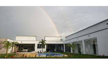 Se vende espectacular casa campestre en condominio Rozo Valle Colombia