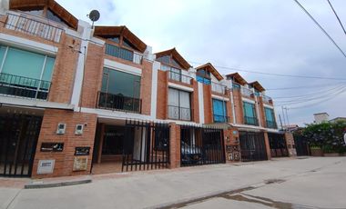 ARRIENDO CASA COTA CONJUNTO CERRADO $ 2.800.000