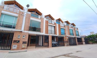 ARRIENDO CASA COTA CONJUNTO CERRADO $ 2.800.000