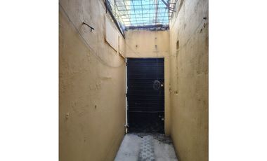 SE ARRIENDA APARTAMENTO EN BARRIO URBINA DE MONTERA