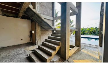 CASA EN CONSTRUCCION EN CAFELIA CERRITOS