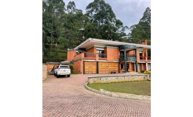 Venta Casa La Calera EL Poblado Medellín