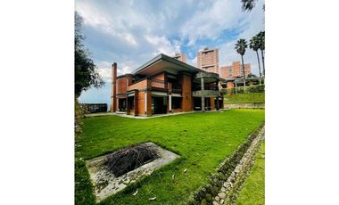 Venta Casa La Calera EL Poblado Medellín