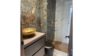 lujoso apartamento en el parque de calazans