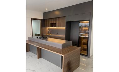 lujoso apartamento en el parque de calazans